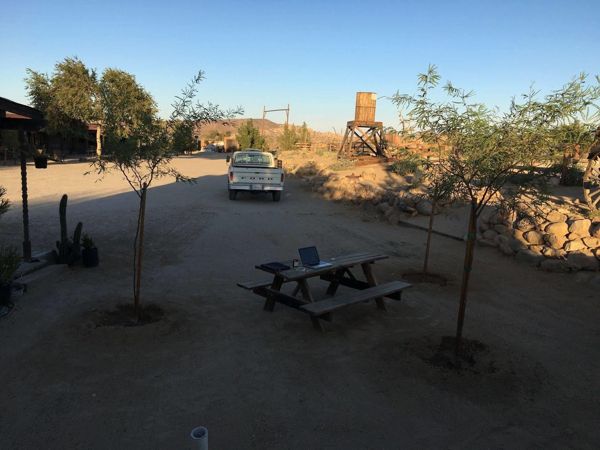 Pioneertown Motel Екстериор снимка